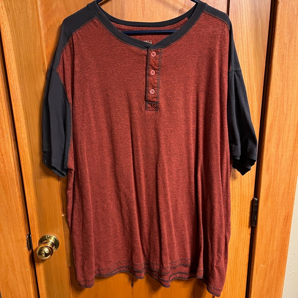 RedHead Men's Short Sleeve Henley in Burnt Orange and Black